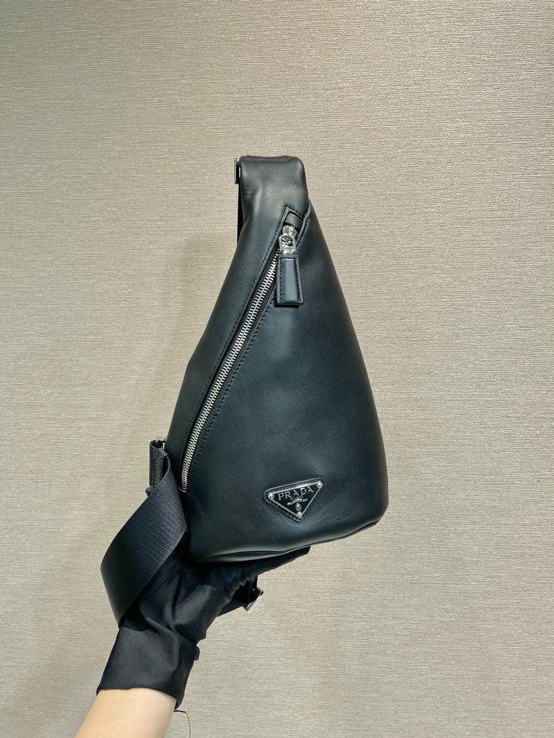 008Series-Chest Bag